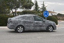 all-new-2021-dacia-logan-spied-with-led-lights-coupe-roof7.jpg