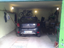 В гараже