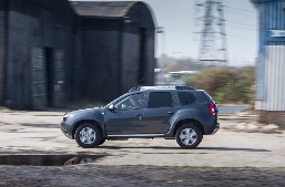 dacia-duster-commercial-priced-from-9595-photo-gallery_8.jpg